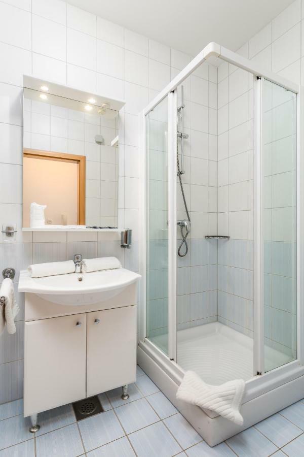 Villas Rab Banjol Exterior foto