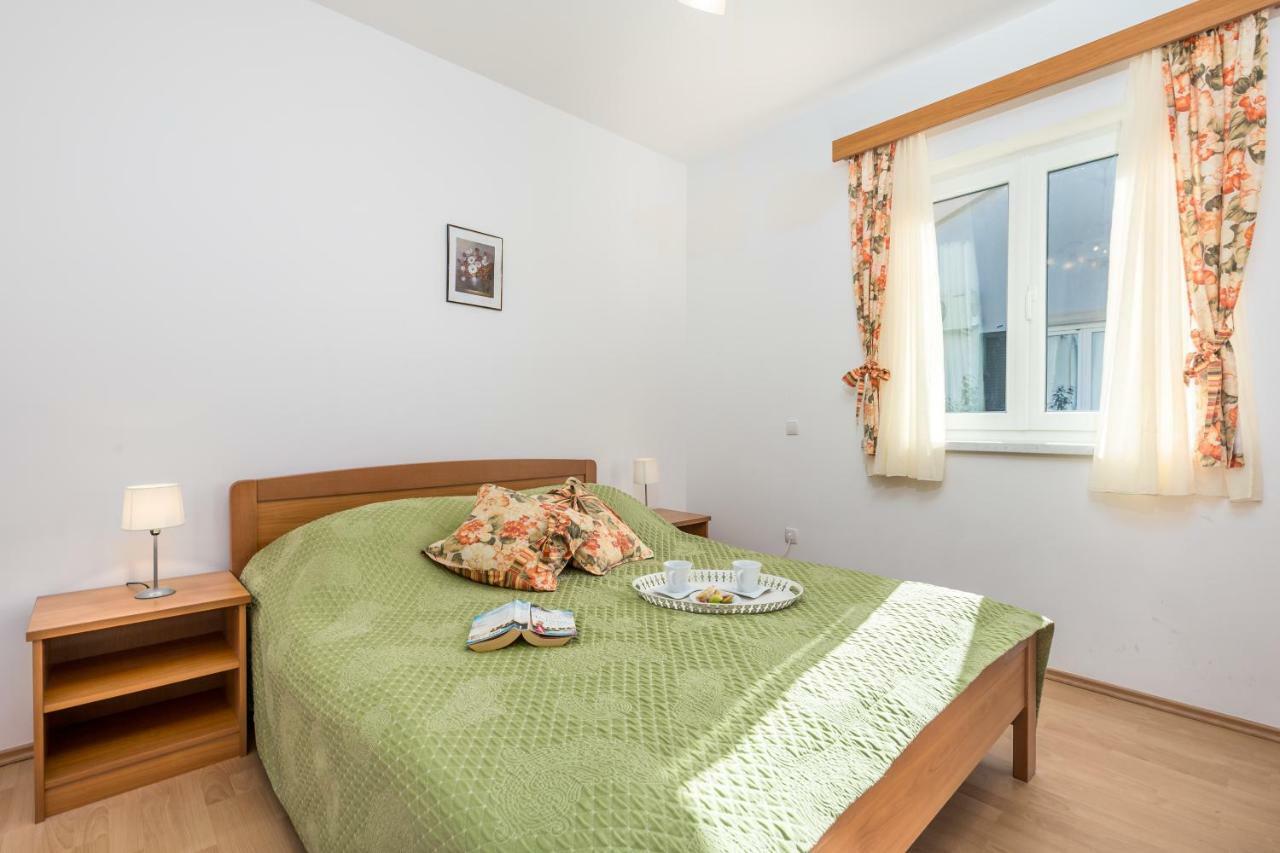 Villas Rab Banjol Exterior foto