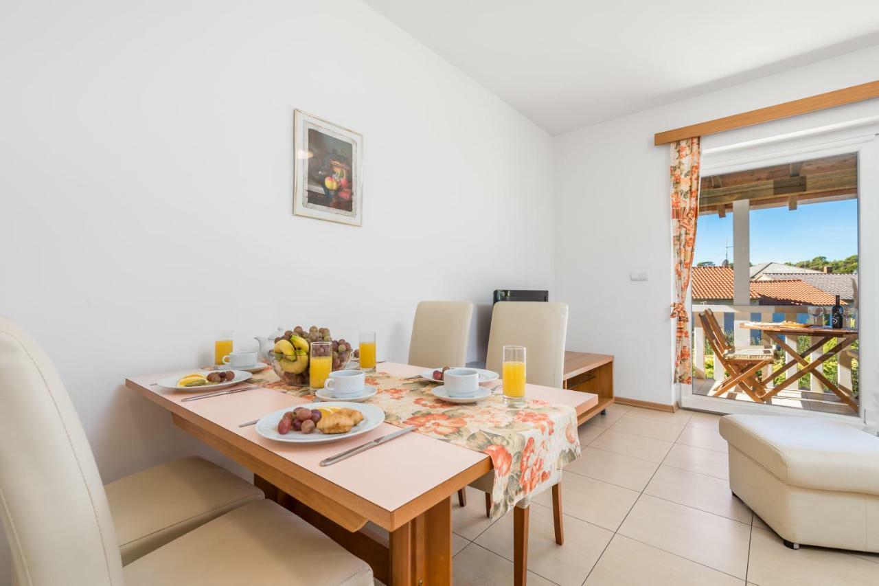 Villas Rab Banjol Exterior foto